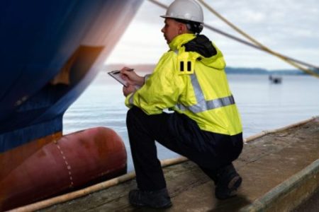 ship-inspection-shutterstock_1557932597-750x375-1-e1661427148467